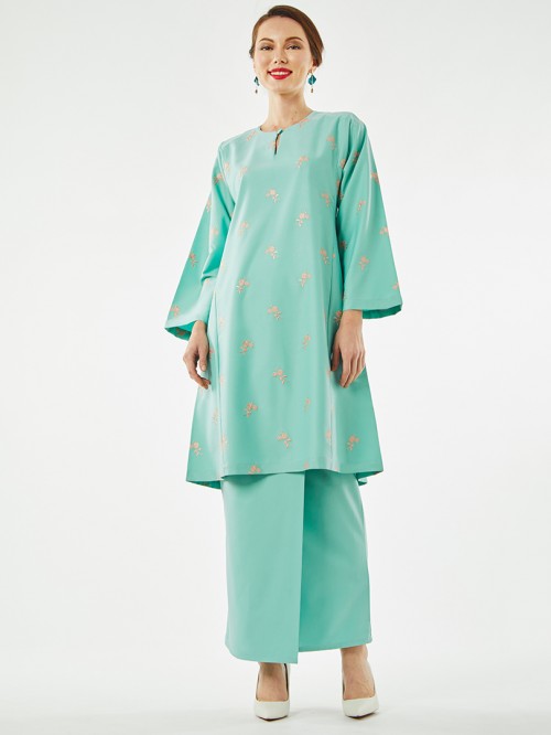 Lufyaa Half Embroidered Floral Kurung Riau Turquoise Green