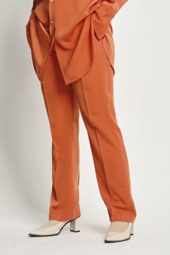 Nuura Women Matte Satin Smart Straight Pants Savanna Orange